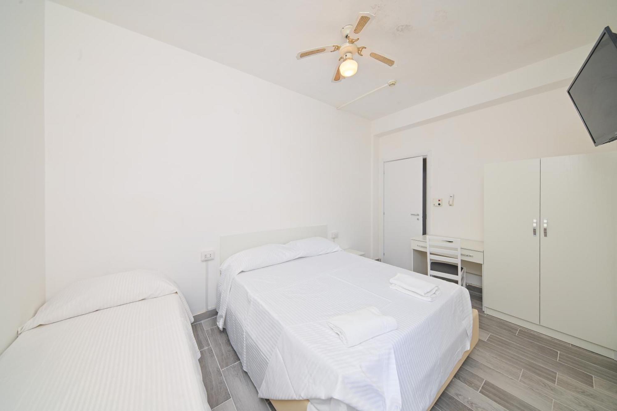 Superior Triple Room,1422983751:JPEG